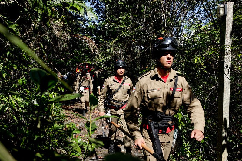 Simulado de atendimento a ocorrência de incêndio florestal reúne mais de 250 militares do Corpo de Bombeiros do Amazonas Portal Informe Digital CBMAM SIMULADO FOTOS ALEX PAZUELLO 1