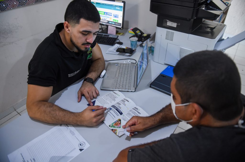 Sejusc leva ações de cidadania e direitos humanos a pacientes em tratamento de dependência química Portal Informe Digital Fotos Lincoln Ferreira Sejusc Cidadania CRDQ 1 1024x680 1