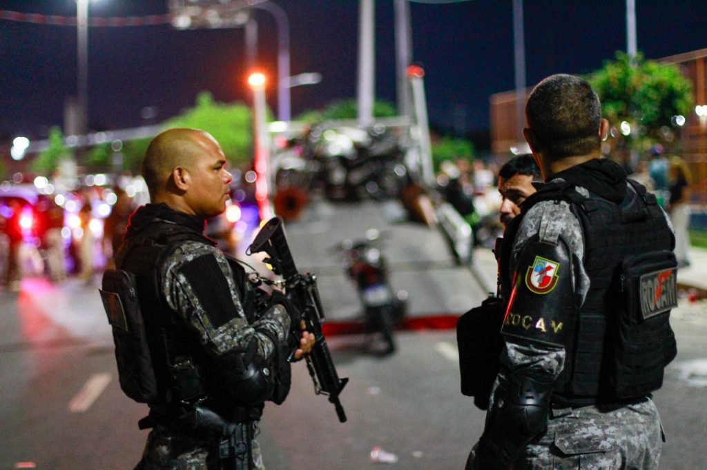 Forças de Segurança mobilizam efetivo em operação de combate a adegas irregulares na zona leste de Manaus Portal Informe Digital OPERACAO ADEGAS ZONALESTE FOTOS VICTOR LEVY SSP 3 1024x682 1
