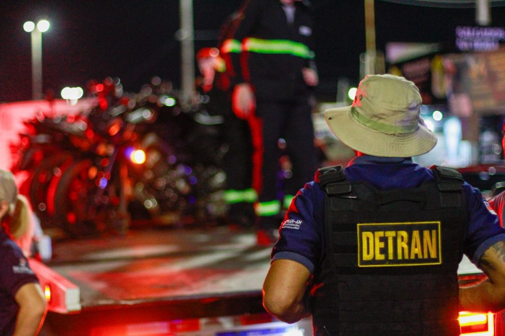 Forças de Segurança mobilizam efetivo em operação de combate a adegas irregulares na zona leste de Manaus Portal Informe Digital OPERACAO ADEGAS ZONALESTE FOTOS VICTOR LEVY SSP 4 1024x682 1