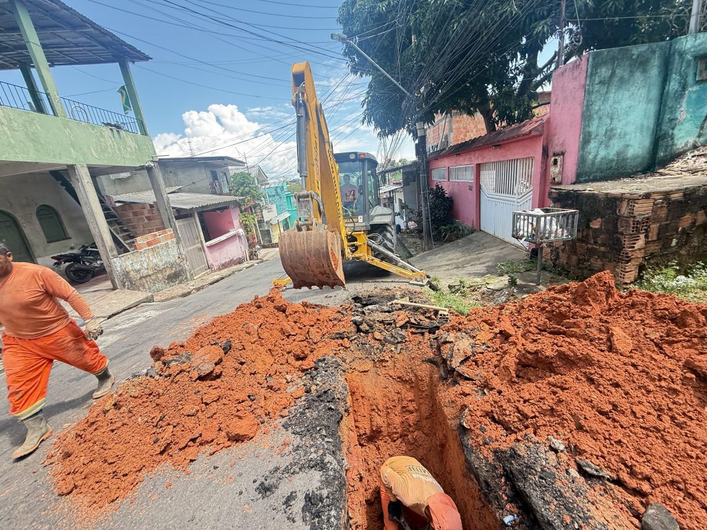 Obra de drenagem em área próxima à lagoa da Compensa Portal Informe Digital Obra emergencial 4 1024x768 1