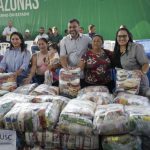 Operacao Cheia 2025 Governador Wilson Lima entrega 60 toneladas de alimentos para familias afetadas em Jutai e Fonte Boa 1 Foto Alex Pazuello e Mauro Neto Secom 1024x682 1