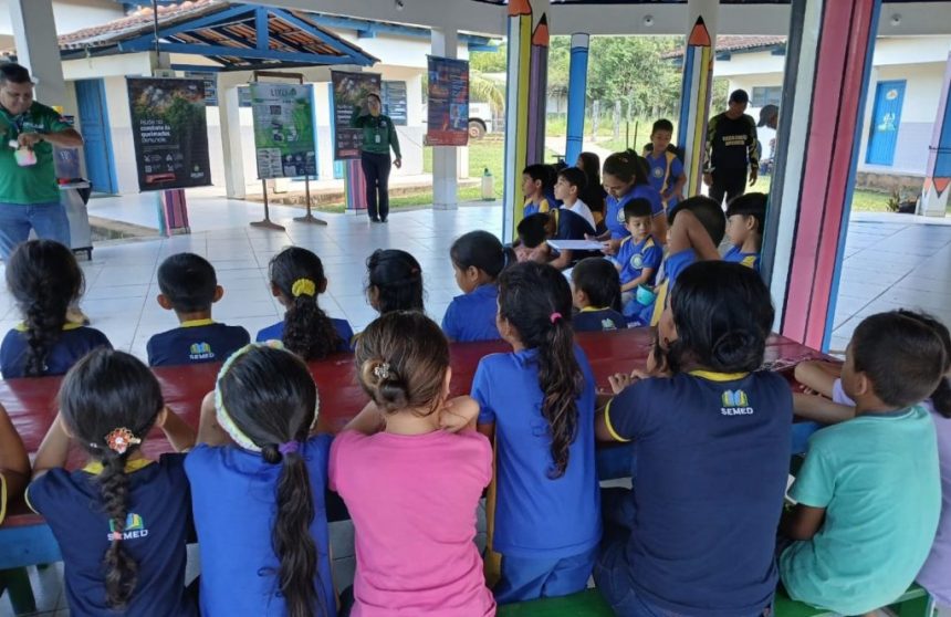 Palestra da Gerencia de Educacao Ambiental em Autazes Foto 1 Divulgacao Ipaam 28 07 2025 1024x664 1