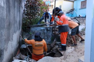 Prefeitura combate irregularidades e previne alagamentos no bairro Sao Francisco 3