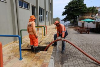 Prefeitura de Manaus realiza manutencao em caixa coletora e reforca infraestrutura no Centro Historico 2