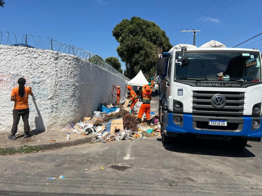 Prefeitura intensifica limpeza e mobilizacao no bairro Japiim para acabar com lixeira irregular no entorno de UBS Portal Informe Digital