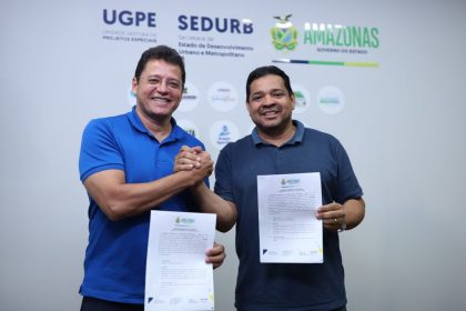SECRETARIO MARCELLUS CAMPELO E PREFEITO DE TAPAUA GAMALIEL ANDRADE FOTO PAULA PESSOA 1024x685 1