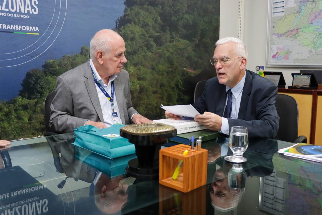 Amazonas e Chipre firmam acordo de cooperação técnica para fortalecer relações comerciais Portal Informe Digital SEDECTI AmazonasChipre BrunoLeao 6 1024x683 1