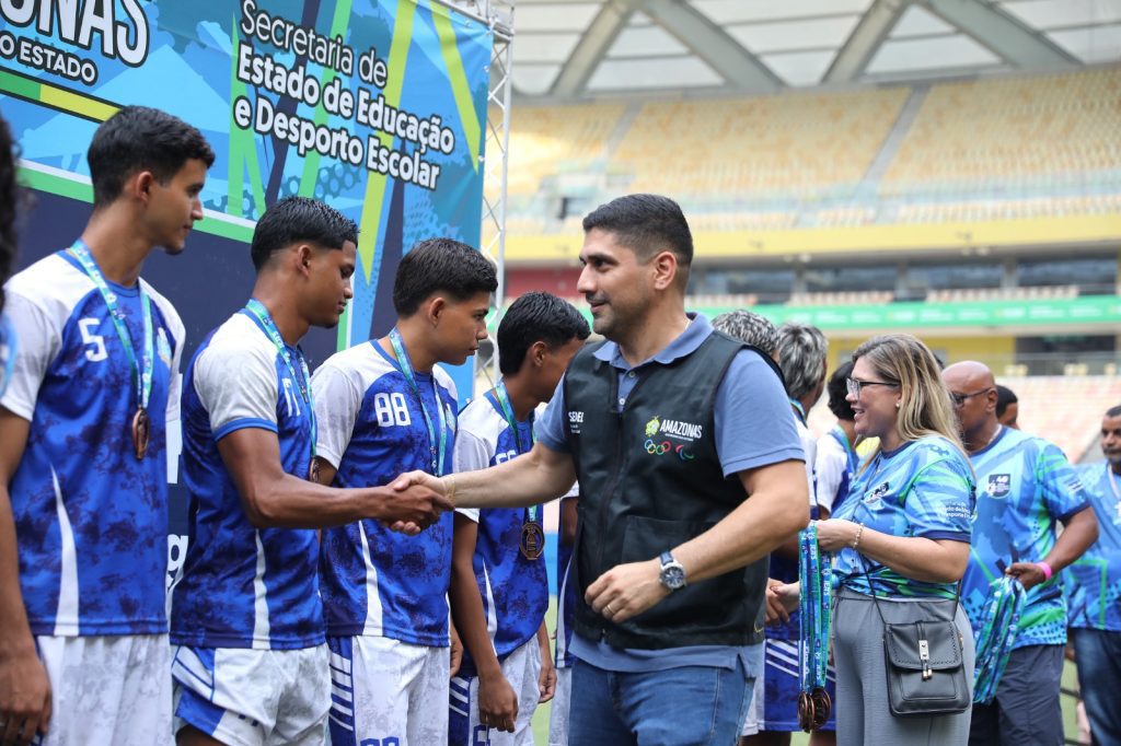 Praças esportivas do Governo do Amazonas fortalecem os JEAs, encerrados na Arena da Amazônia Portal Informe Digital SEDEL Premiacao do JEAs na Arena da Amazonia FOTO Euzivaldo Queiroz SEDUC 1024x682 1