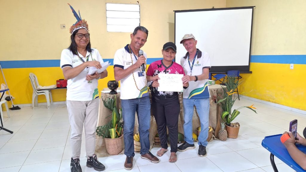Horta caseira e cultura da melancia: Sepror qualifica 53 produtores Tikuna em Amaturá Portal Informe Digital Sepror Amatura Cursos foto Divulgacao 4 1024x576 1