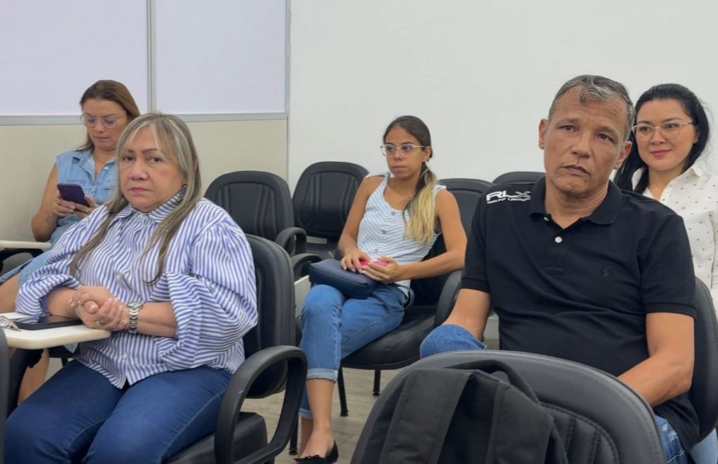 Ordem de atuação dos leiloeiros credenciados pela prefeitura Portal Informe Digital Sorteio Leiloeiros 3 1024x662 1