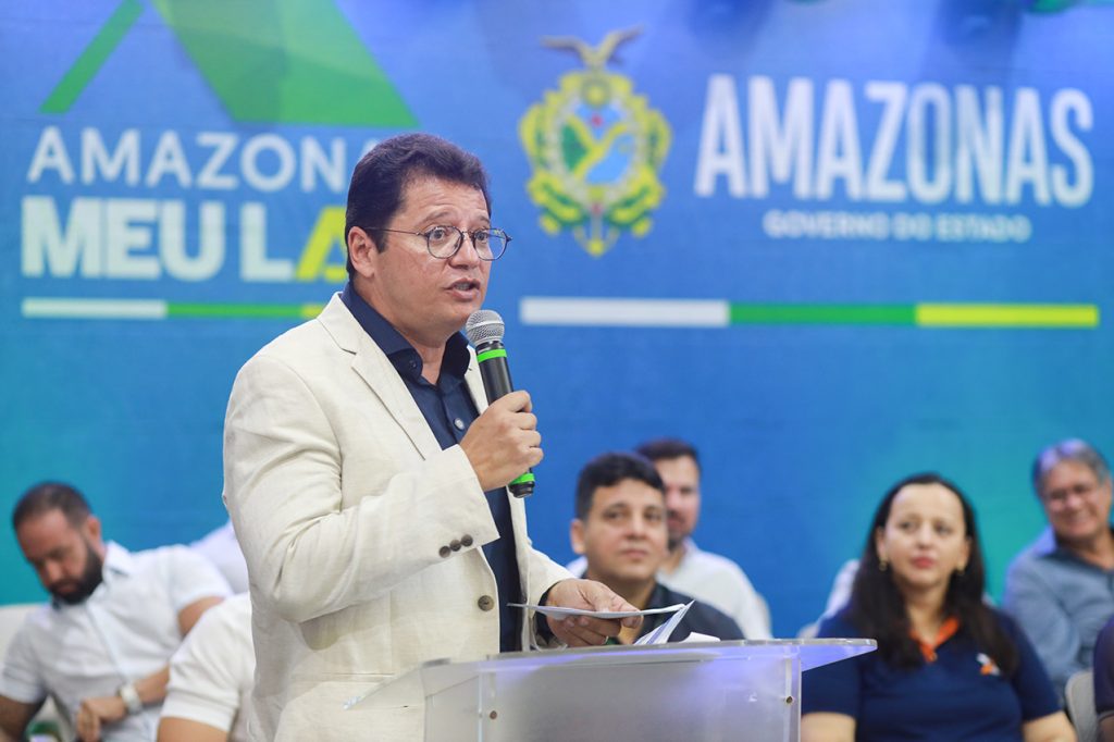 Com recorde de R$ 282 milhões em vendas, 2º Feirão Amazonas Meu Lar contempla 1,2 mil famílias para aquisição de moradia Portal Informe Digital UGPE 2o FEIRAO AMAZONAS MEU LAR FOTO TIAGO CORREA UGPE 03 1024x682 1