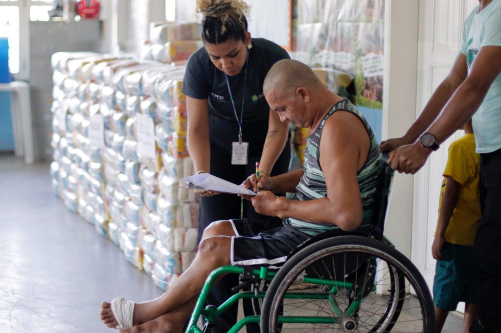 Governo do Amazonas realiza mais de 470 entregas de cadeiras de rodas no primeiro semestre de 2025 Portal Informe Digital WhatsApp Image 2025 07 04 at 152503 2 1024x682 1
