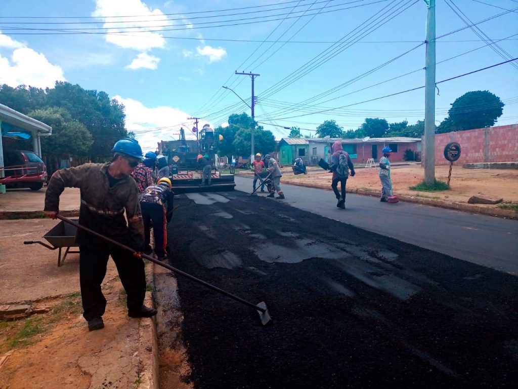 Seinfra avança com a pavimentação do sistema viário de Urucurituba Portal Informe Digital WhatsApp Image 2025 07 22 at 133250 1 1024x768 1