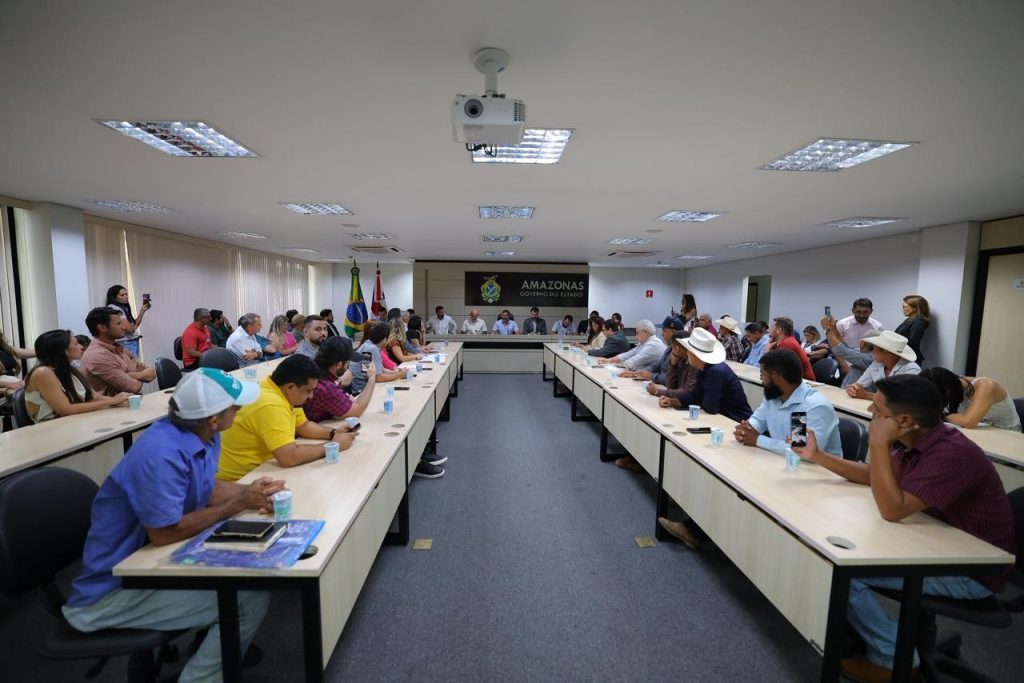Governador Wilson Lima reúne com produtores do sul do Amazonas e reforça apoio à regularização fundiária Portal Informe Digital WhatsApp Image 2025 07 23 at 151843 1024x683 1