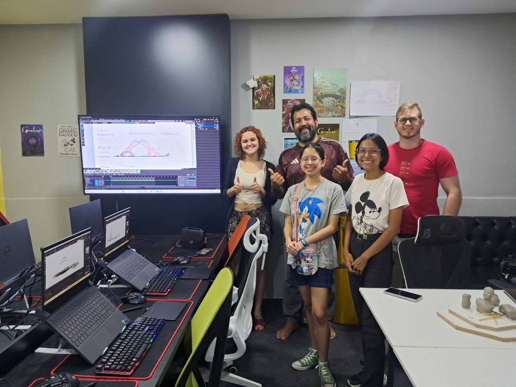 Inclusão e criatividade: Oficina gratuita de animação promove formação para comunidade surda Portal Informe Digital WhatsApp Image 2025 07 30 at 120713 1024x768 1