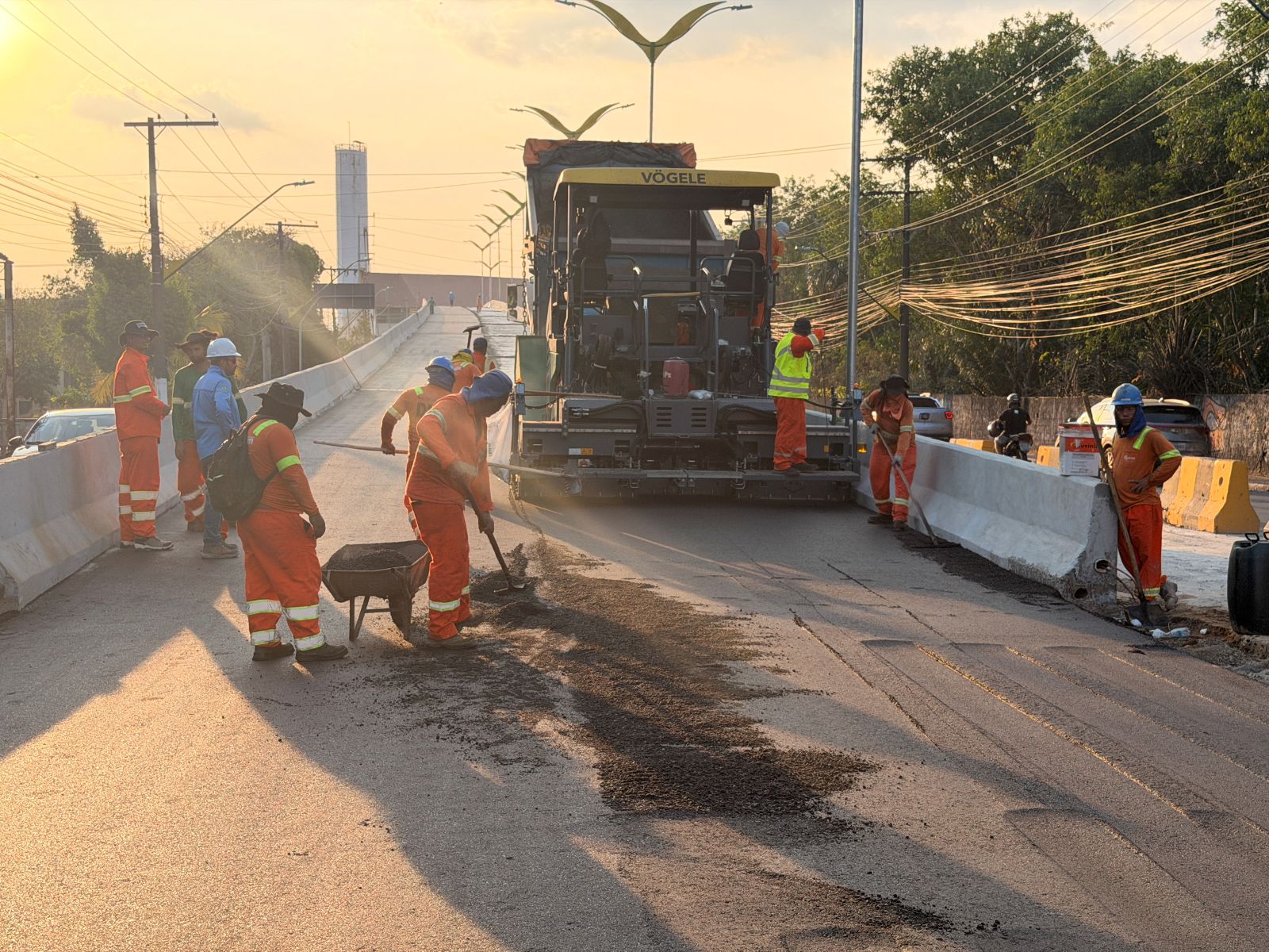 Prefeitura-de-Manaus-conclui-primeira-faixa-da-alca-viaria-do-complexo-viario-Passarao-e-acelera-conclusao-da-segunda-4